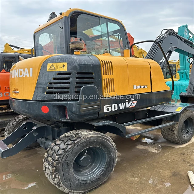 Hyundai 60W-7 подержанный колесный экскаватор с качественными деталями и более дешевой стоимостью