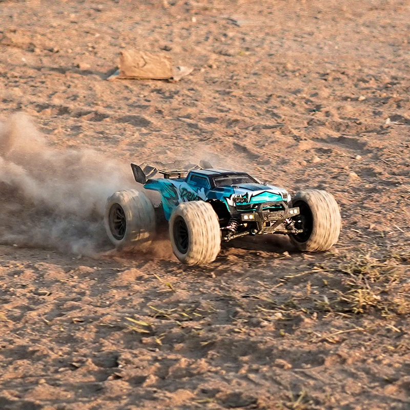 RC Car 2.4g 1/16 16102 PRO 4WD 70KM/H Original SCY-16102 PRO Brushless Remote Control Vehicles With LED Headlight VS 16103 PRO