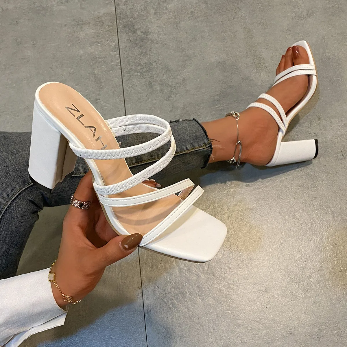 2024 New Hot Selling White Sandale Talon Femm Square Toe Fashion Stiletto Sandals Heels for Women 35-43 PU Rubber