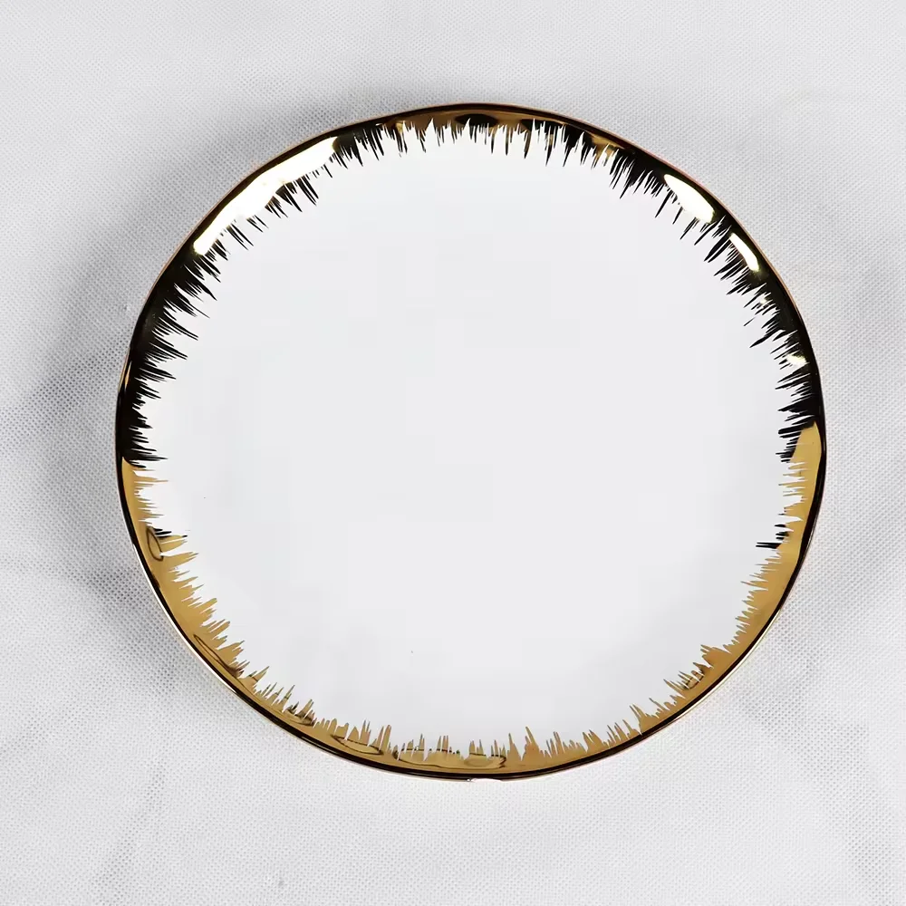 Ceramic plate with irregular design with luxury gold decal Ceramic dinnerware for  Hotel Restaurant Daily use
