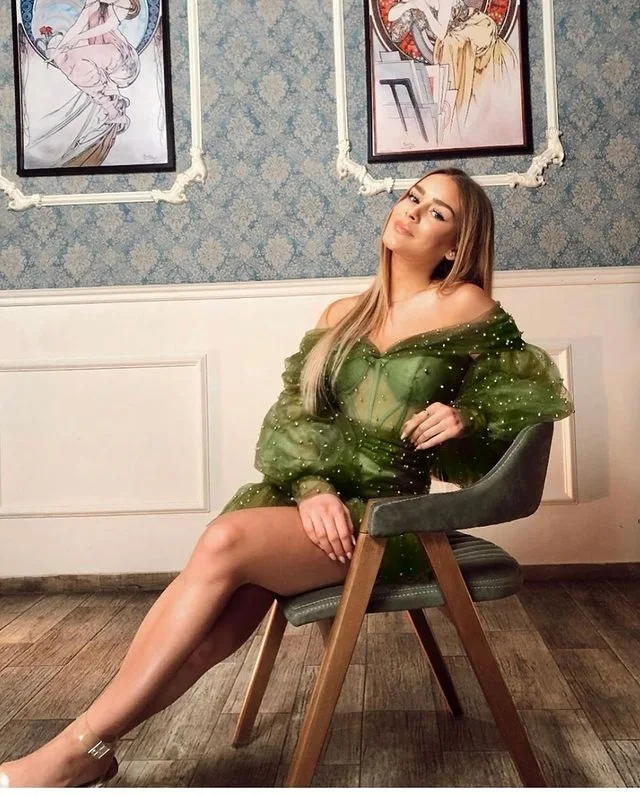 Magicmk Fashion Sexy Off-The-Shoulder Short Skirt Net Gauze Beaded Long Sleeves Women Casual Dress