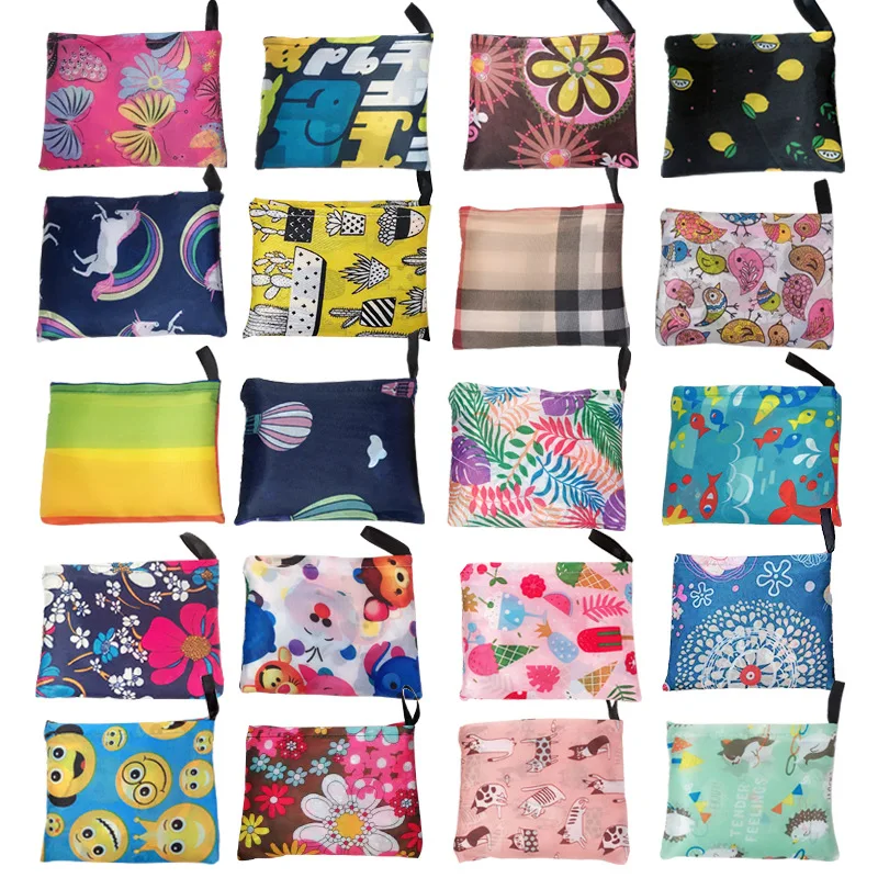 Low MOQ 210D Polyester Large Size 56x41cm Reusable Foldable Grocery Bag For Supermarket Shopping With Banana Leaf Print