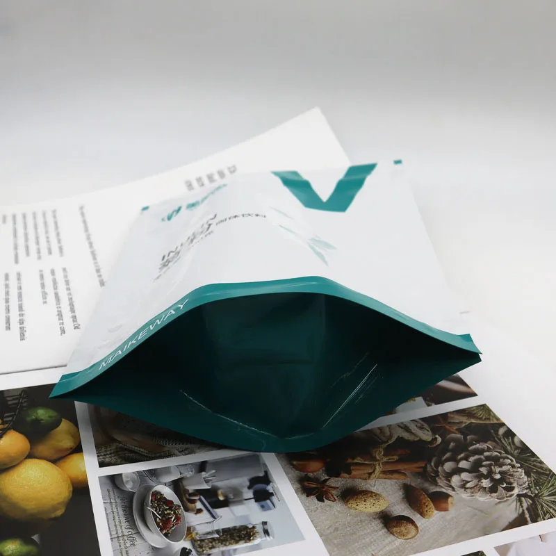 Custom Moisture Proof Seal Glossy Finished Sealing Pouch foil Zipper Bag for powder