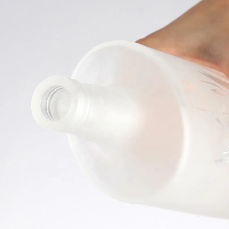 Trustworthy manufacturer	 spirit bottles 750 ml unique liquor bottle glass whisky bottle premium with best price