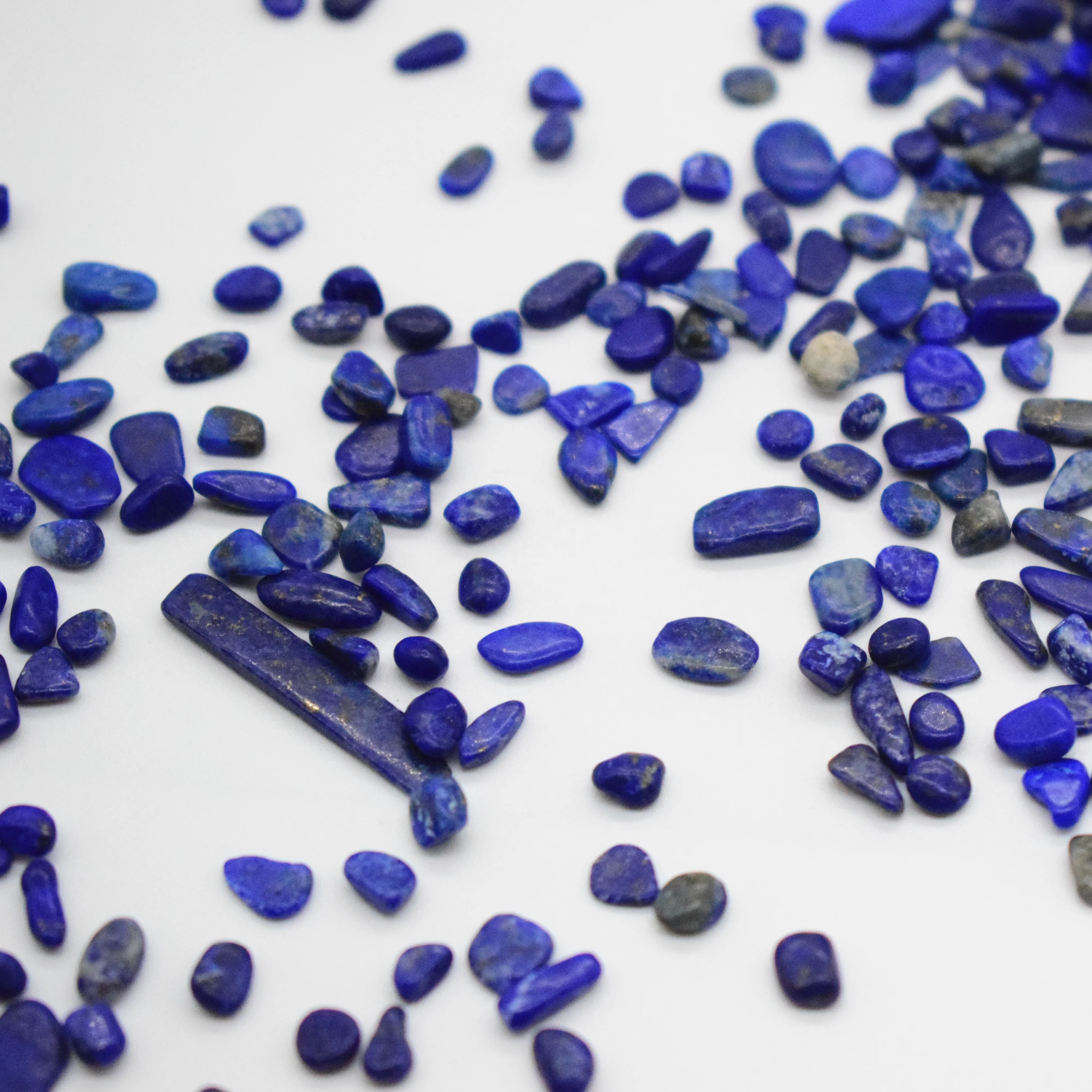 Bulk Wholesale Additive Crystal Tumbled Stone Lasurite Gravel For Decoration