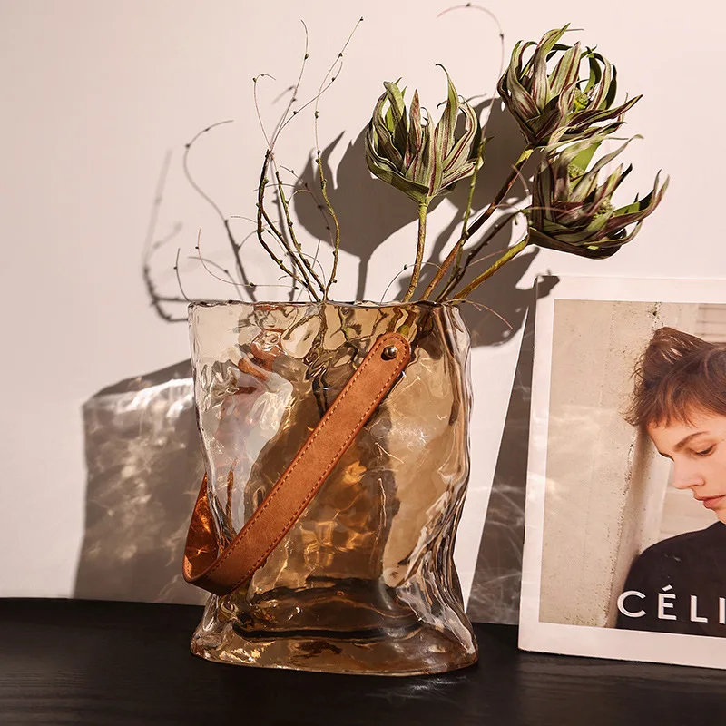 Nordic Style Wholesale Living Room Hand Bag Gift Clear Flower Glass Vase with handle