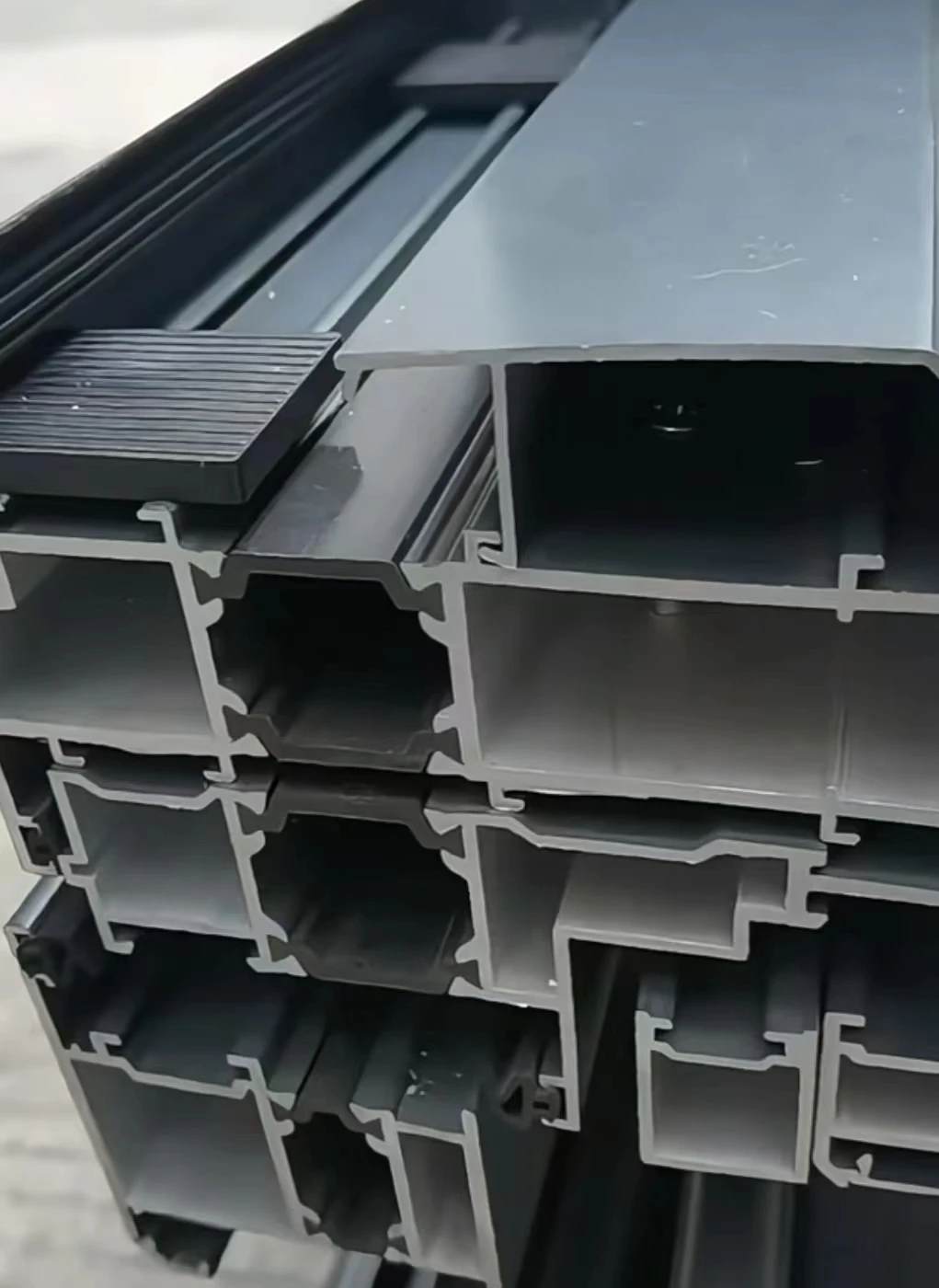 Оригинальная Заводская форма для литья под давлением пластиковых деталей из ПВХ мягкая прокладка стекла оконных дверей домашнего офиса