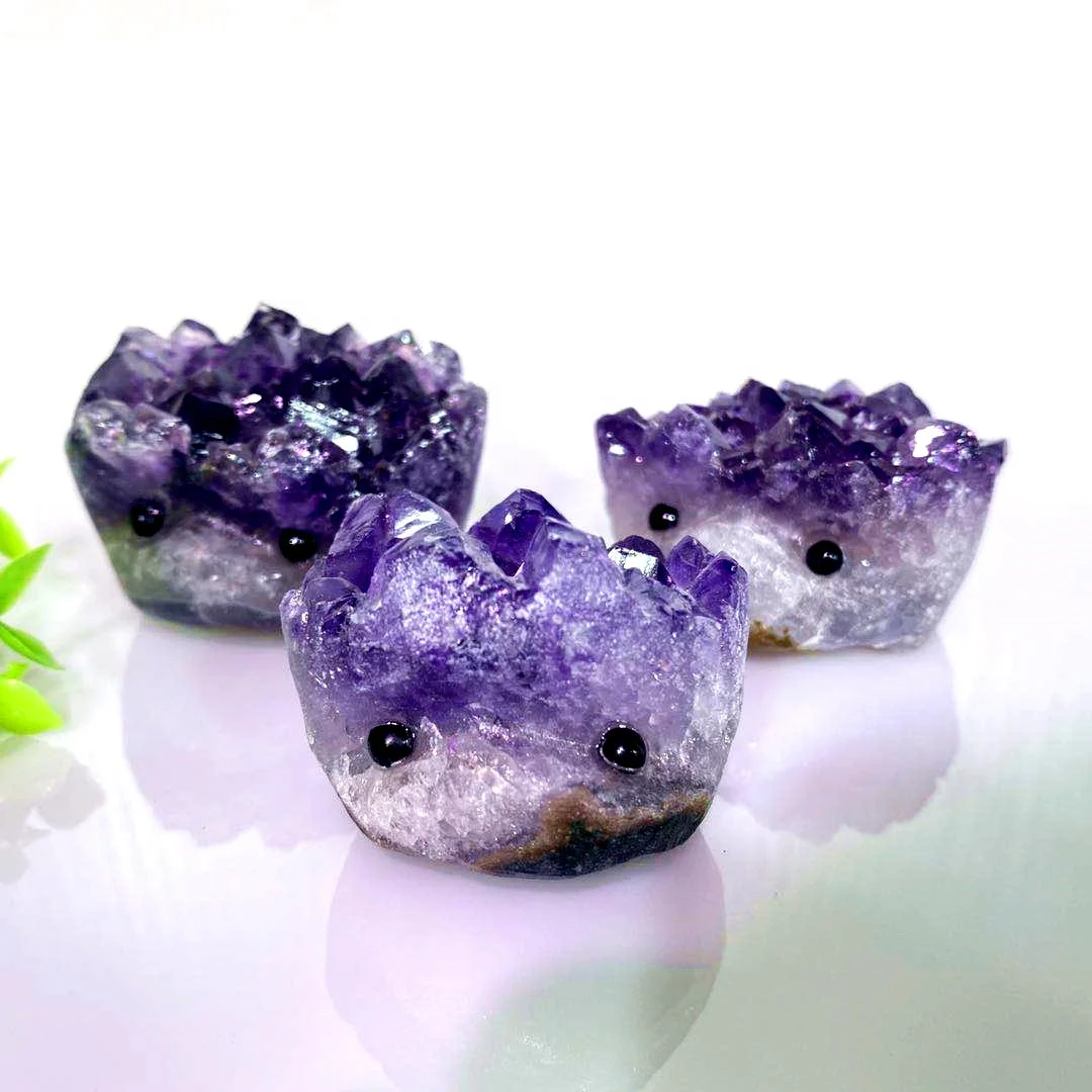 Natural Crystal Wholesale hand carved folk crafts healing amethyst geode crystal hedgehog for decoration