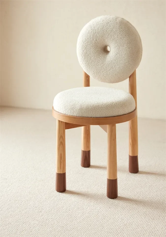 Atunus hot selling donut shaped rubber wood frame sofa cushion dining chairs accent chair boucle chair for dining room