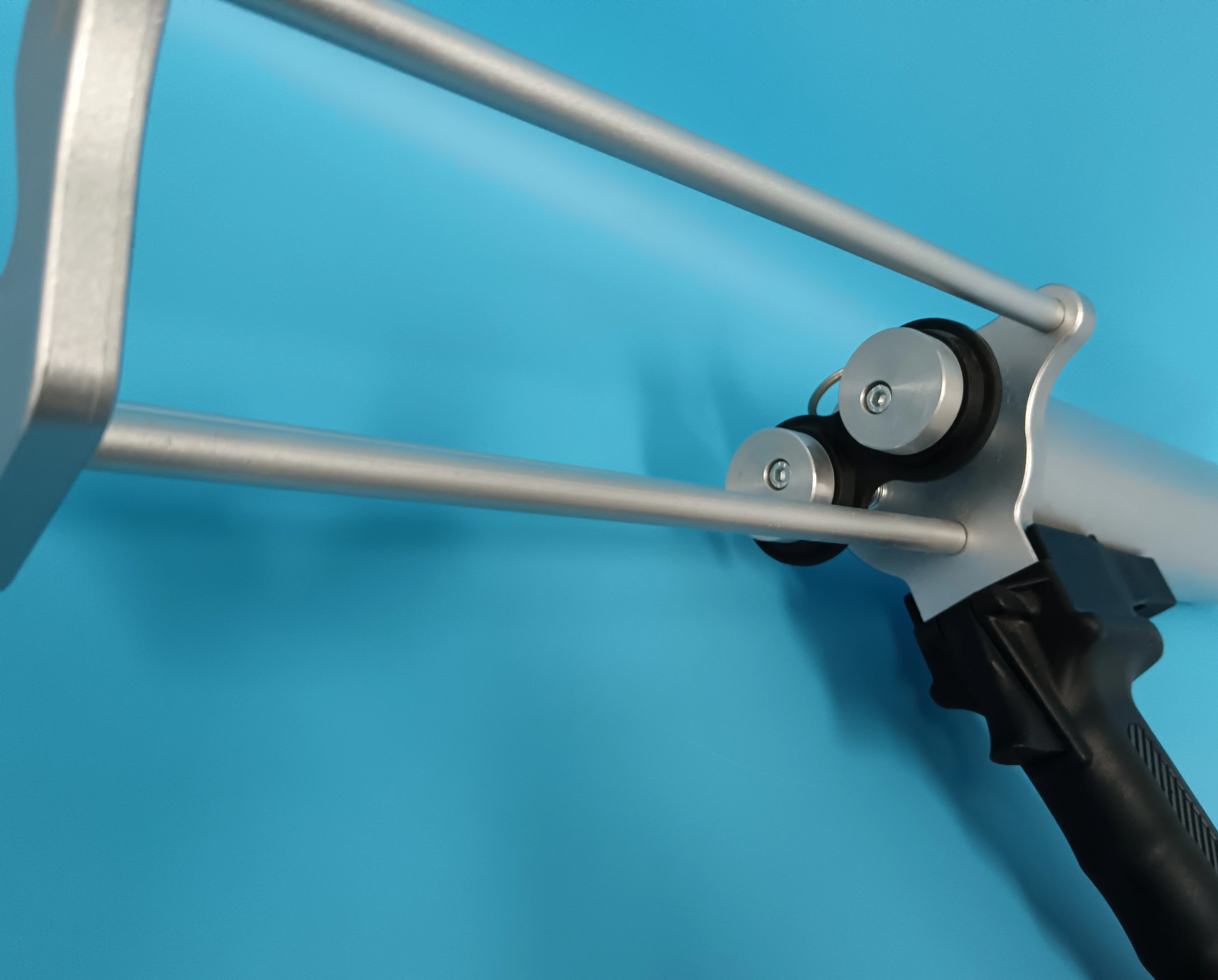 400 1:1 Two-Part Pneumatic Air Caulking Gun with Spraying Nozzle for Coating and Spraying Material
