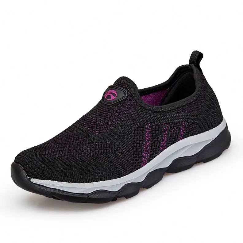 New walking shoes breathable mesh soft sole anti slip soft sole sports shoes casual and breathable