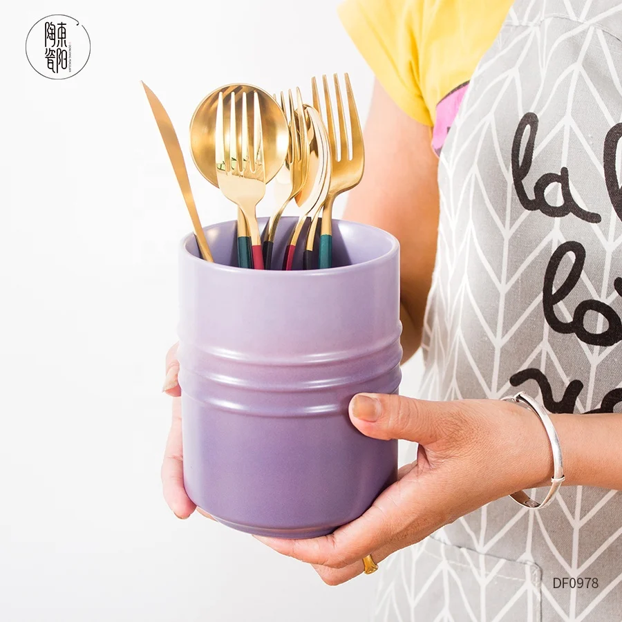Ceramic cutlery table holder custom design kitchen tools pot porcelain kitchen utensil holder for home