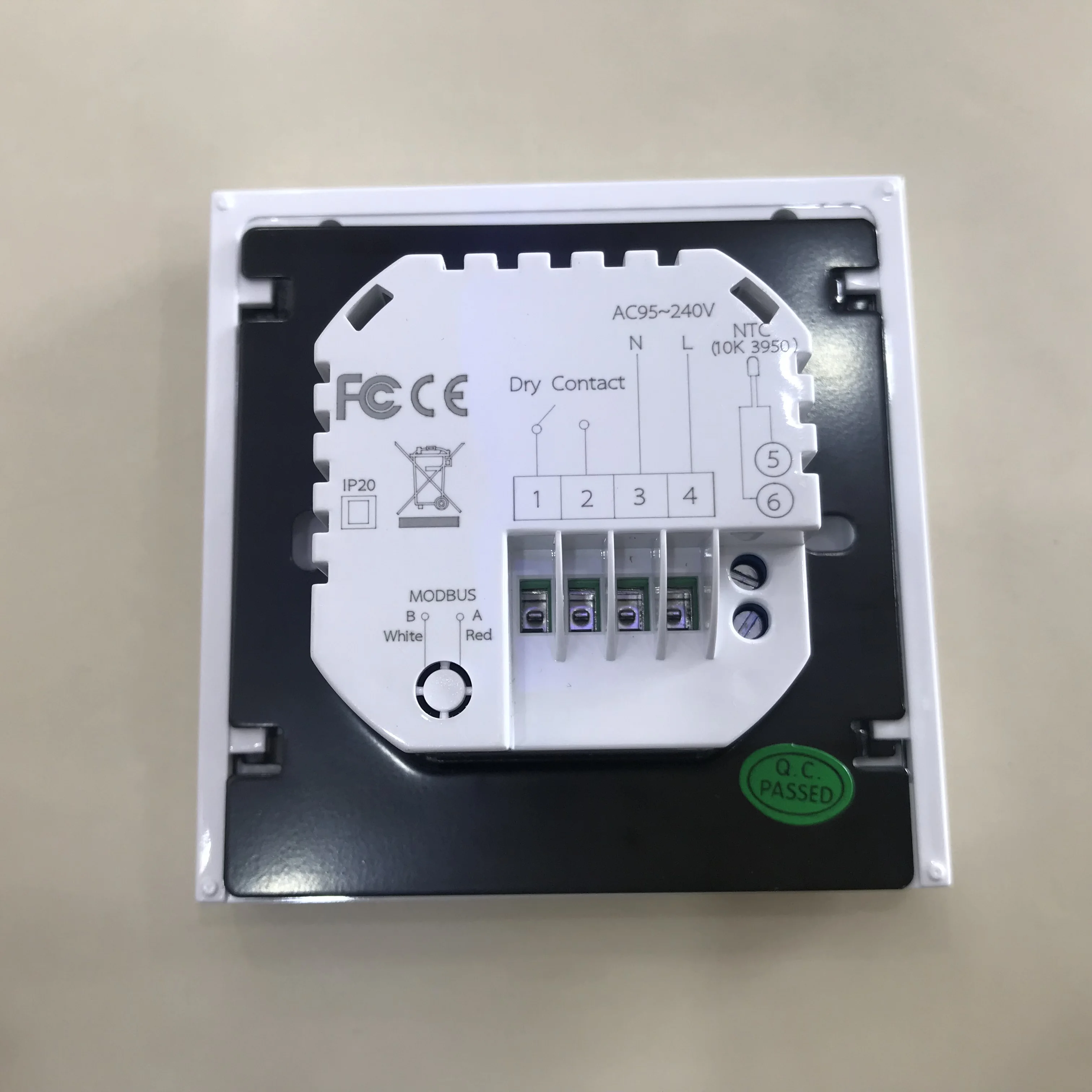 Digital Room Thermostat Intelligent WIFI Temperature Controller For Floor Hot Water System And Radiotor