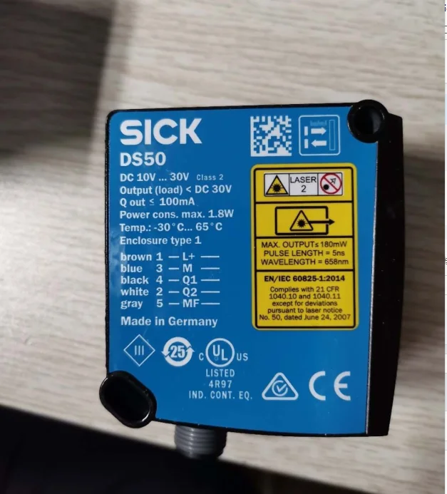 
DS50-P1112 Mid range distance Laser red sensors SICK Dx50 DS50 