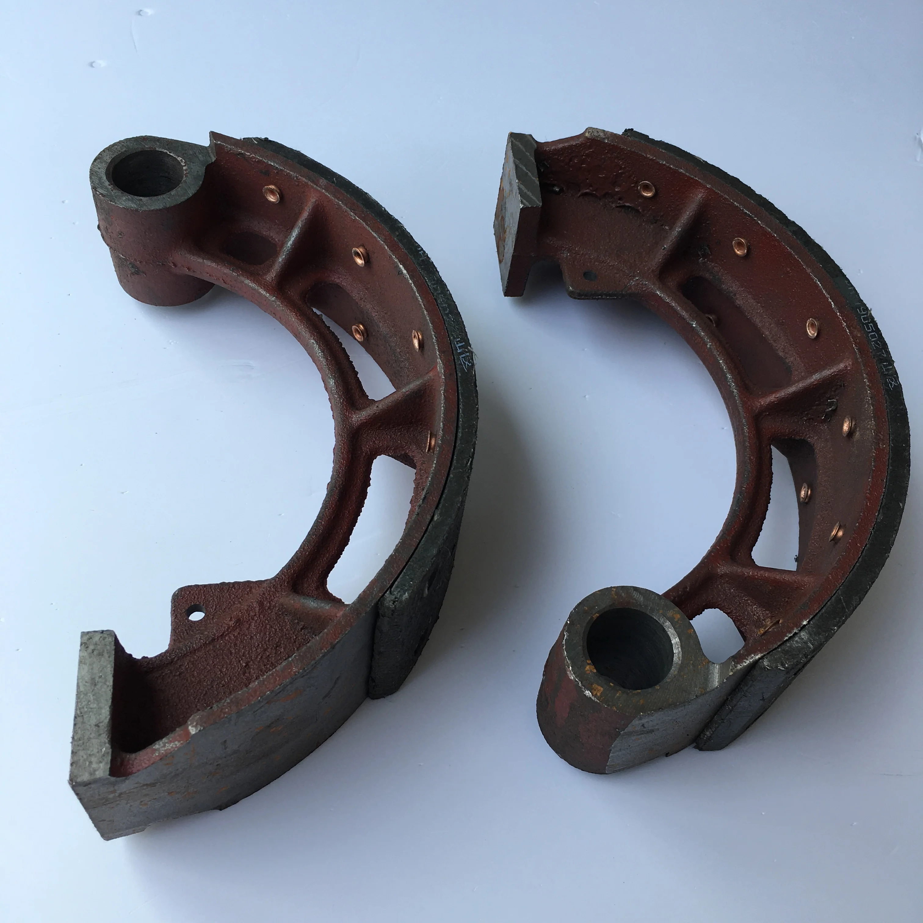 Manufacturer sells high quality brake shoe 1030