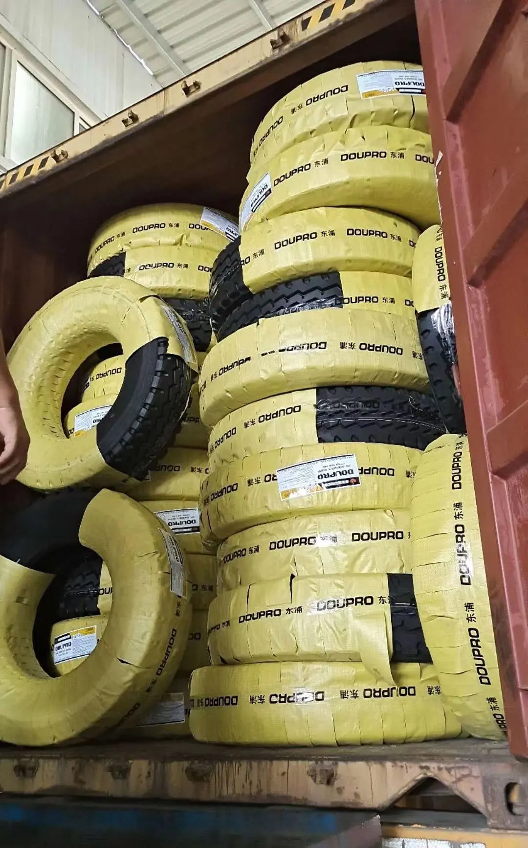 China New Made Doupro Brand Truck Tire 12.00R20 1200r24 Tyres on Sale