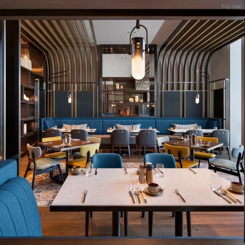 Modern Contemporary Design Hotel Suites Five Star Quality Comfort Bedrooms Commercial Furniture for Villas Hotels Made of Wood