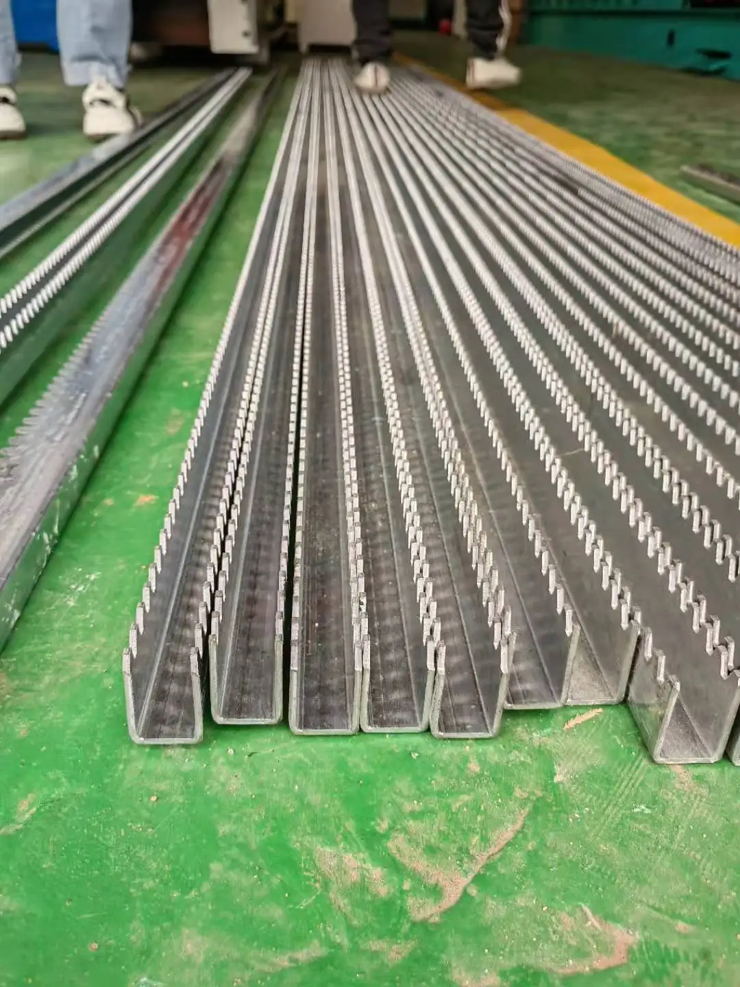 2024 gutter machine cold roll forming frame Purlin equipment greenhouse shading system rack machine