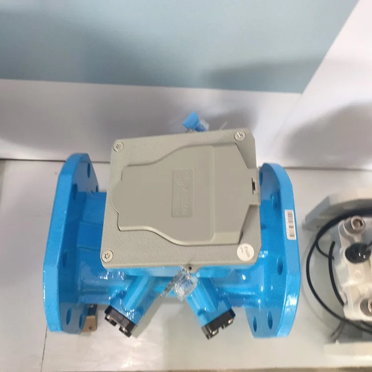 DN50-DN300 ultrasonic water meter with accurate measurement and low price is applicable to the large pipe network of water compa