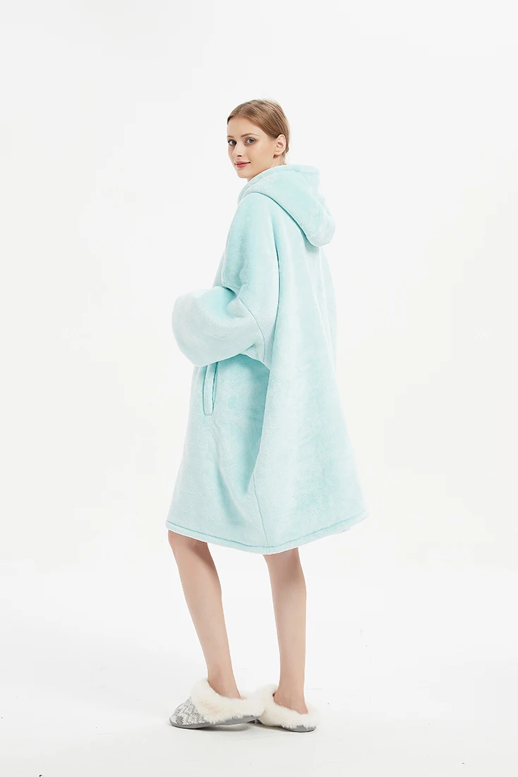 Factory Customize Warm Fleece Blanket Hoodie Zipper Big Hooded Blanket With Sleeve Oversize Adult Blanket Sweater For Women Men