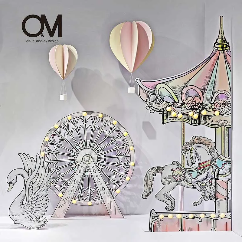 O&M Display Design Carousel Props Store Window Display Decoration Window Display Props