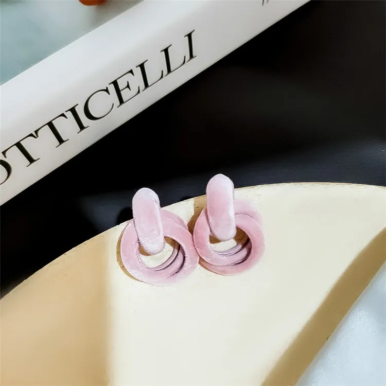 
CLARMER 2020 Popular S925 silver needle irregular circles stud earrings retro gold velvet twisted geometric earrings for women 