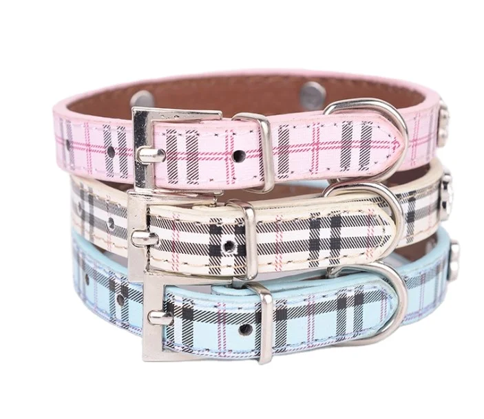 Manufacturer hot selling creative plaid dog collar set rhinestone bone pet necklace outdoor dogs PU collar
