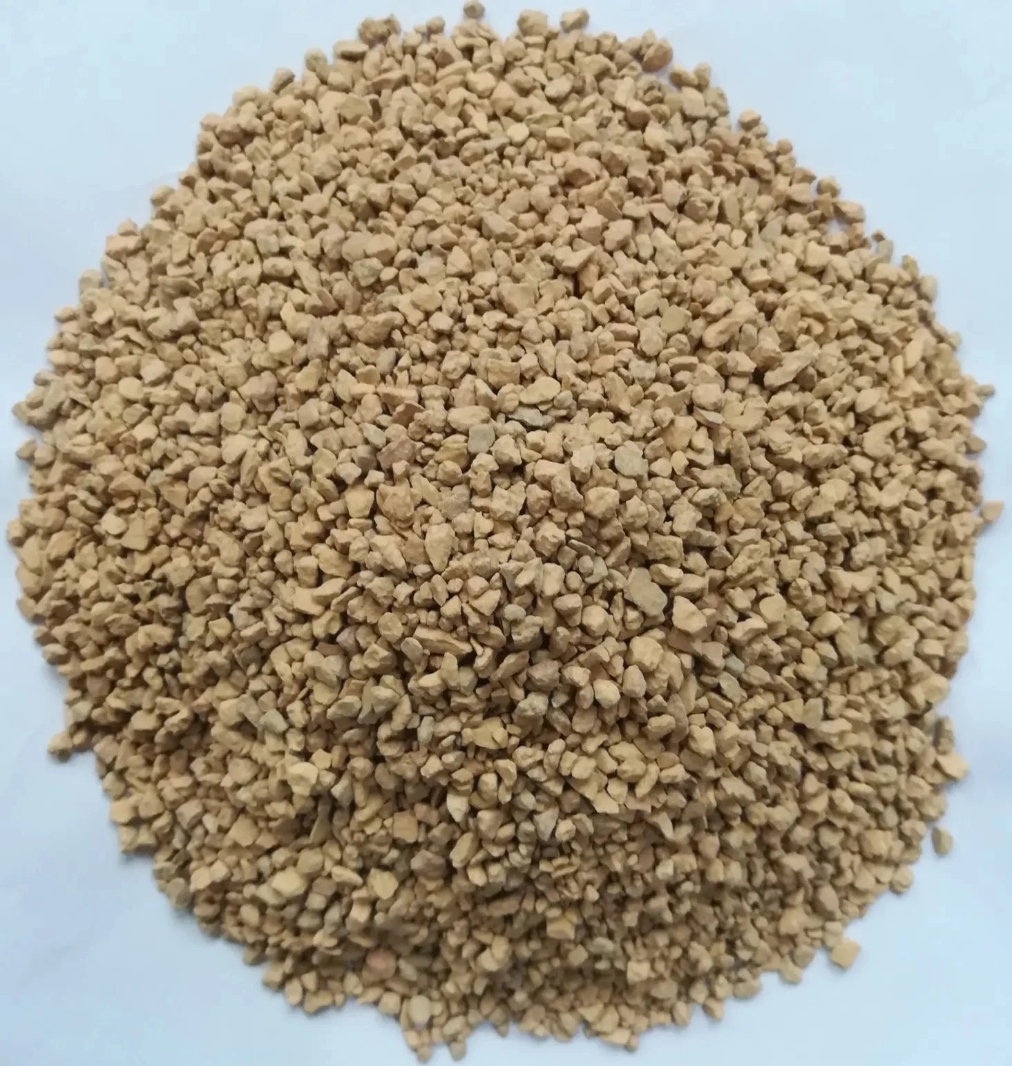 Chinese diatomite food level quality agricultural diatomaceous earth powder diatomite soft black