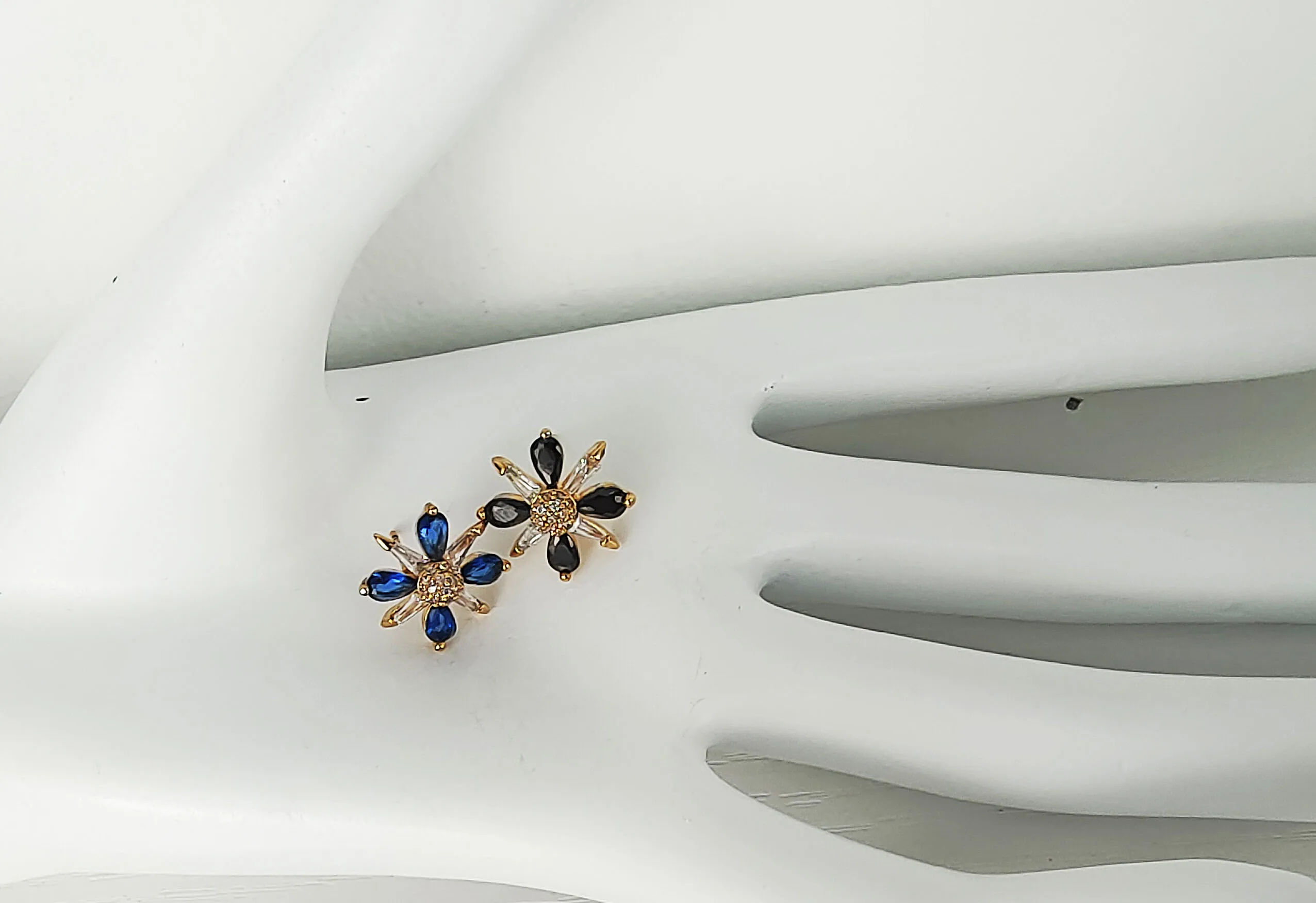 fashion jewelry wholesale circle jewelry mini women summer 18k gold plate hypoallergenic flower zirconia stud earring