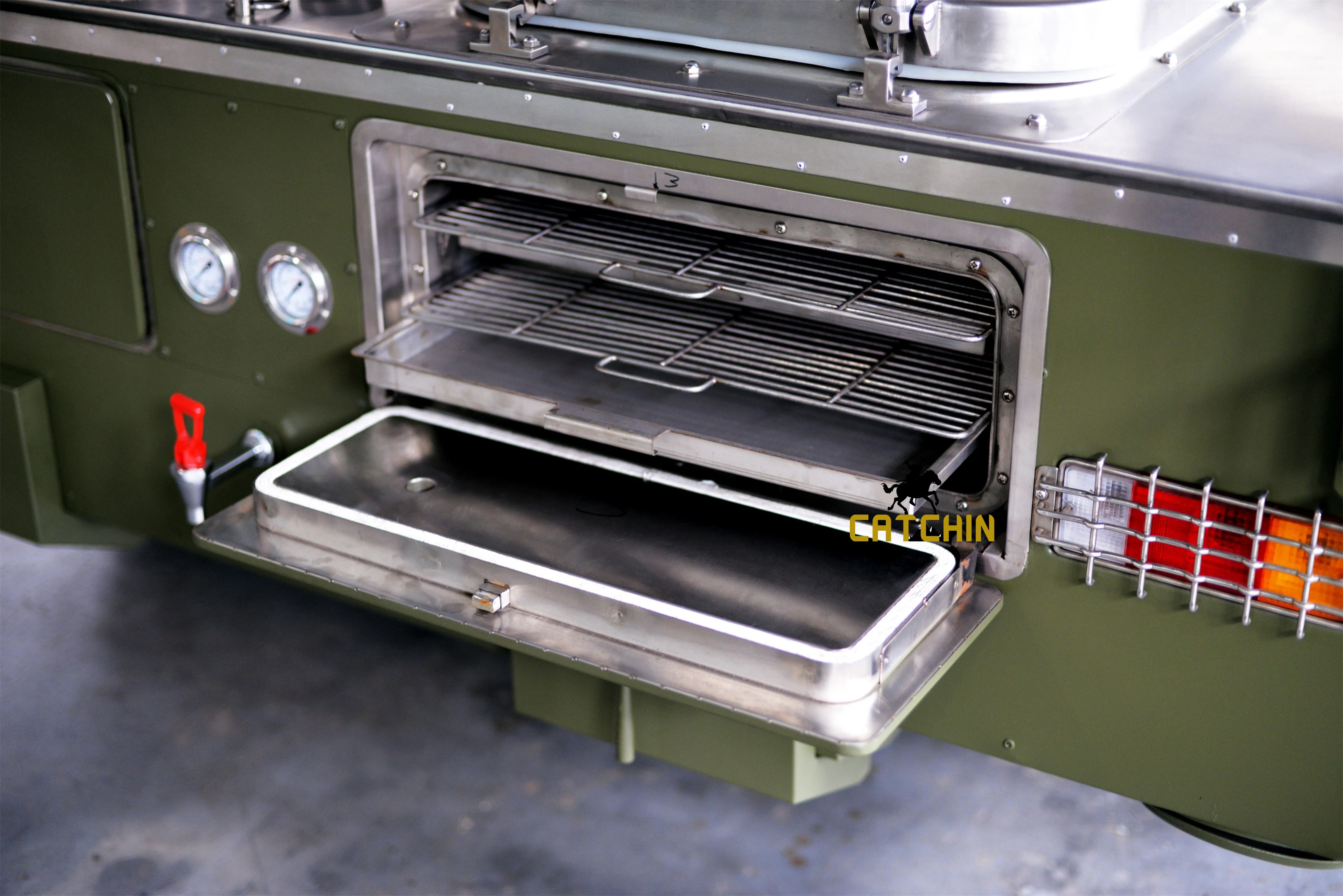 250 persons mobile kitchen trailer camping trailer tailgate kitchen