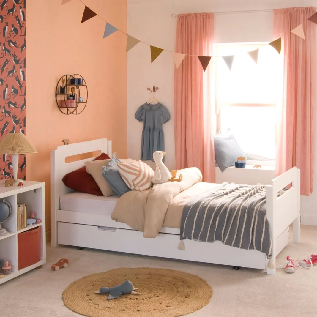 LM KIDS high quality montessori furniture Wooden bed for kids  Safe  Anti-fall Fence Guardrail kids single beds