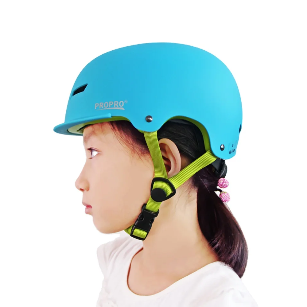 Hot Sale New high quality kids and adults skateboard helmets outdoor safety protective multi-color helmets