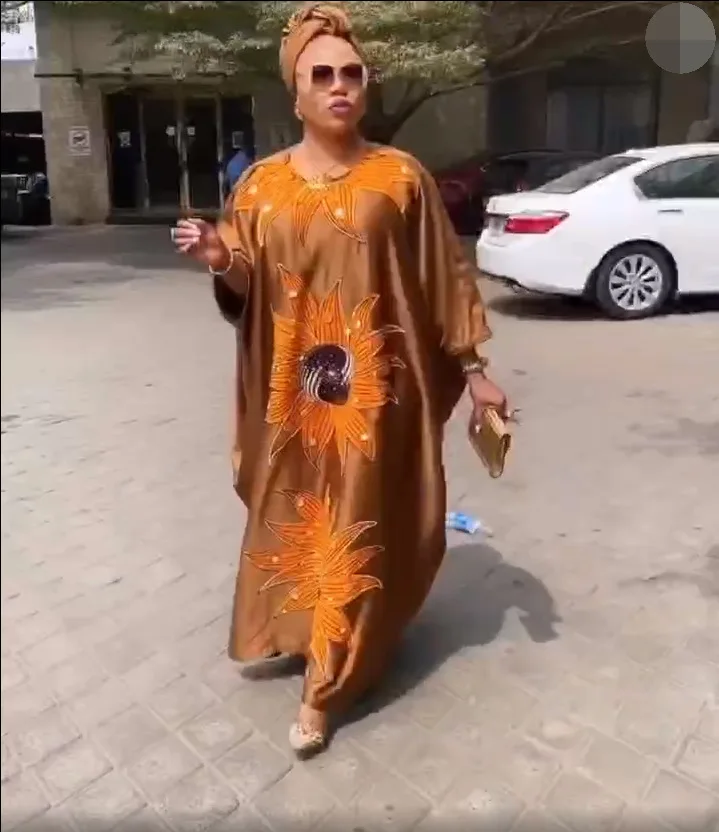 New African Long Dress Kaftans Free Size Boubou Dress Embroidery Already made Satin Clothes for Women