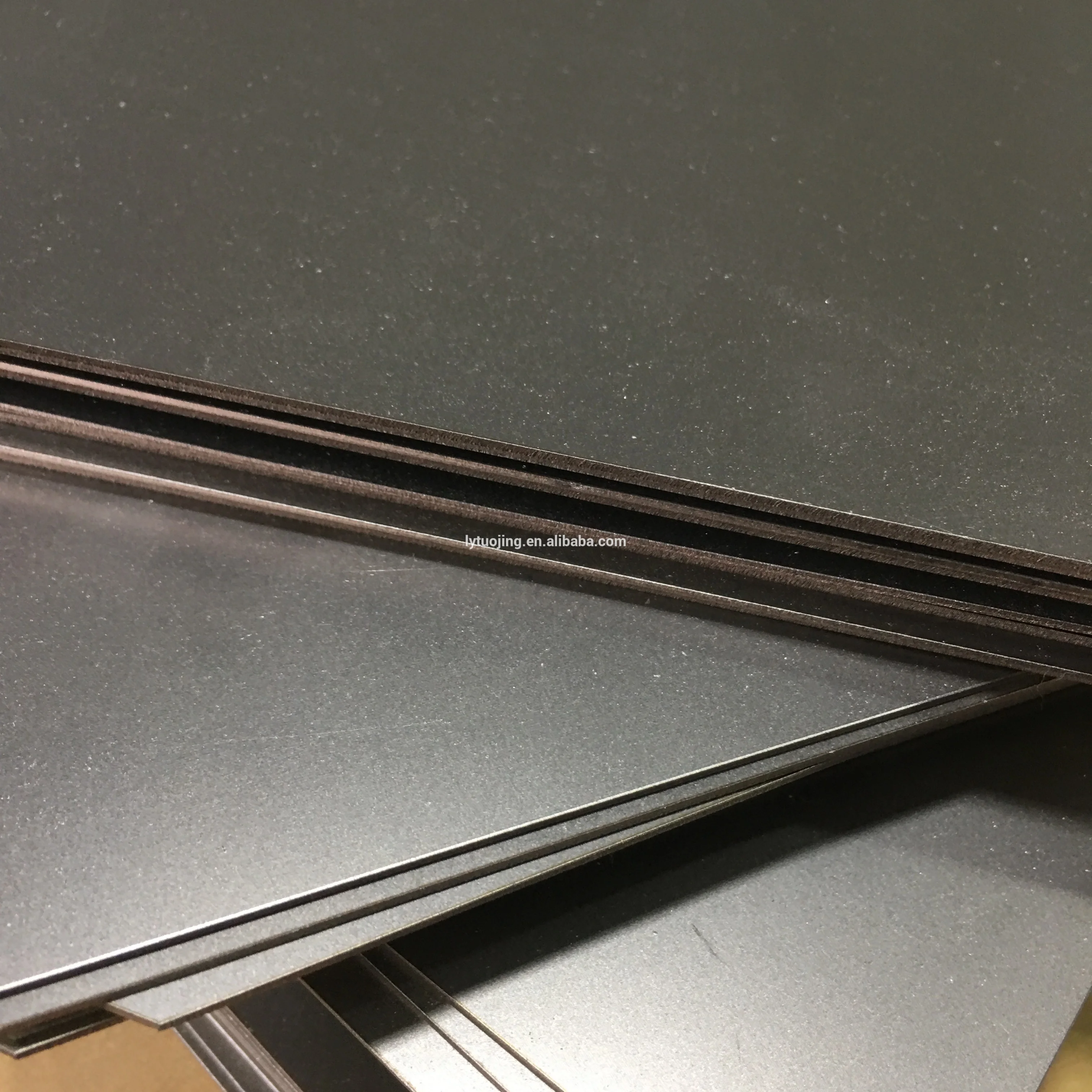 Sandblasted molybdenum sheet for vacuum furnace