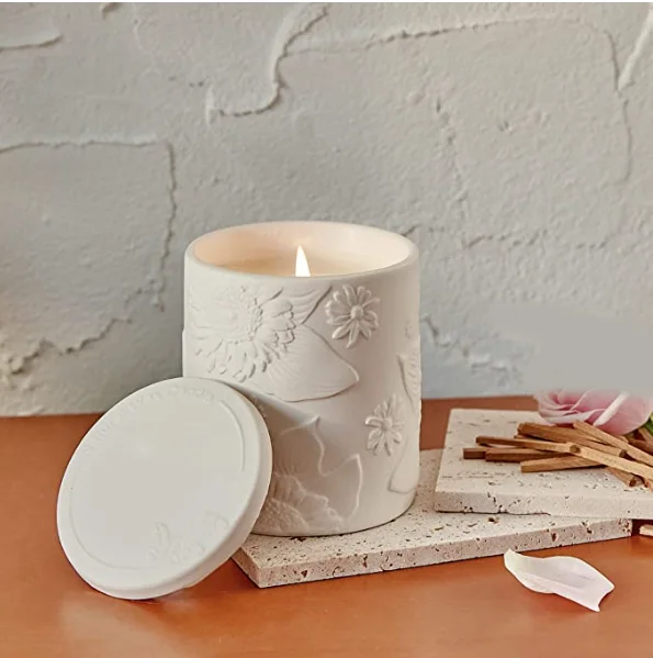 Factory Direct Sales Classical White Luxury Aromatherapy Candles Household Lids Ceramic Scented Candle