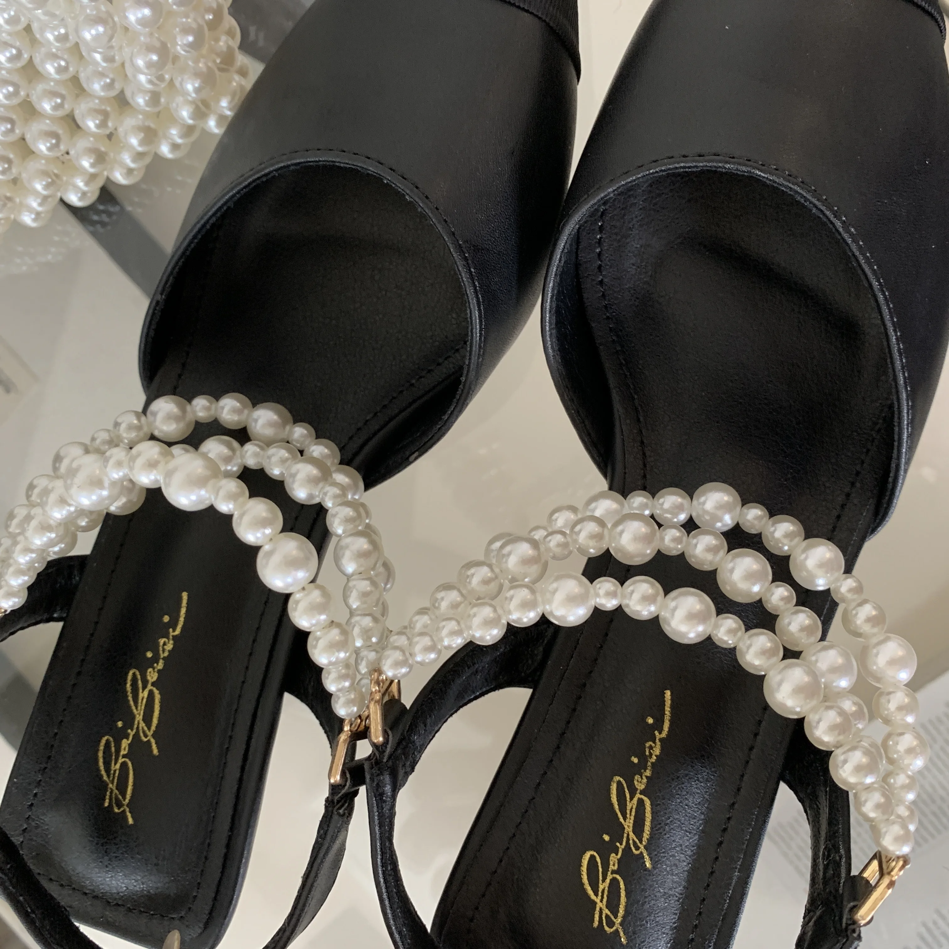wholesale italy women wedding shoes pearl pointed luxury fashion slingback shoes middle heel comfort ankle white ladies sandal