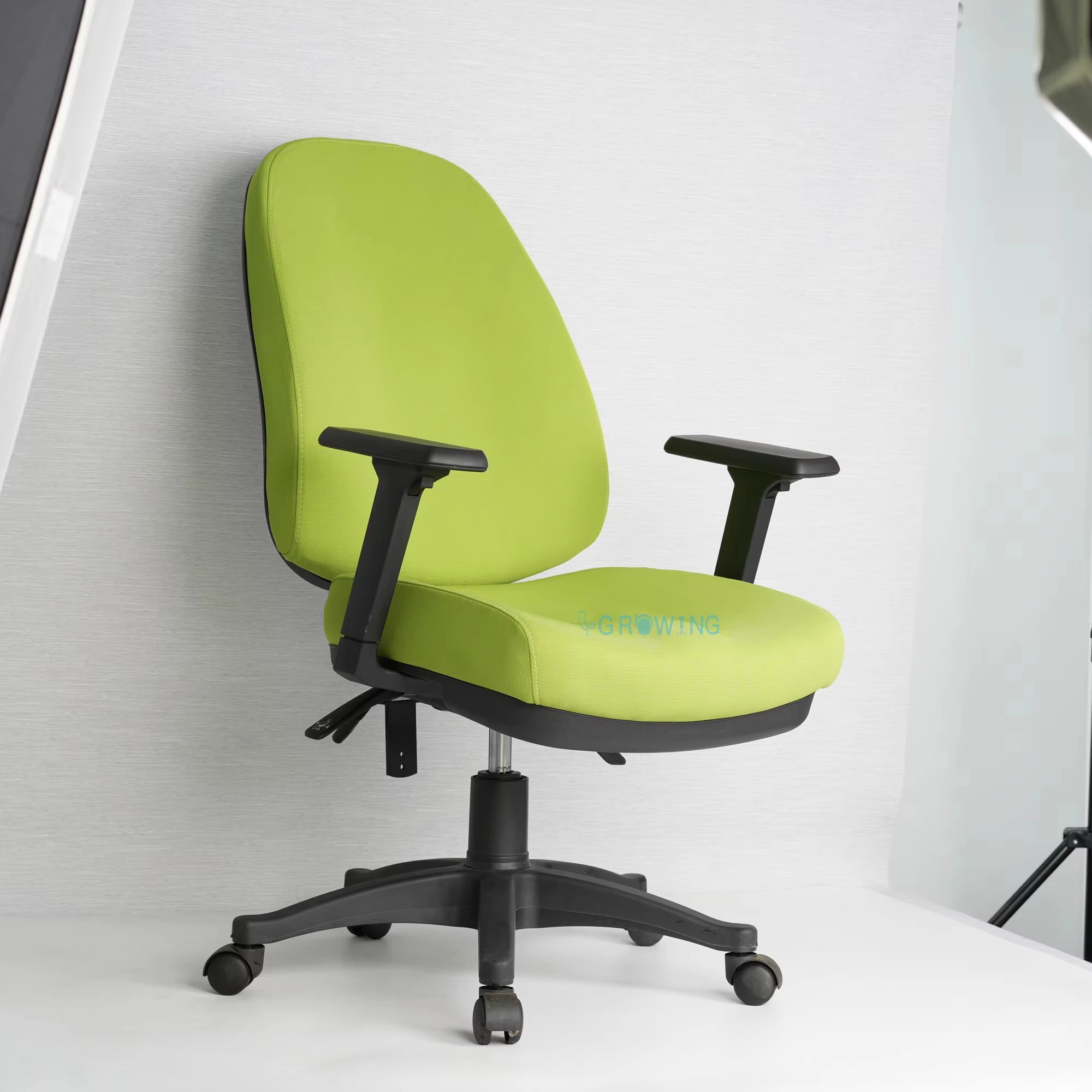 Colorful Modern Ergonomic Office Chair Lift Swivel Executive Staff Chair with Fabric Coating for Student Studying