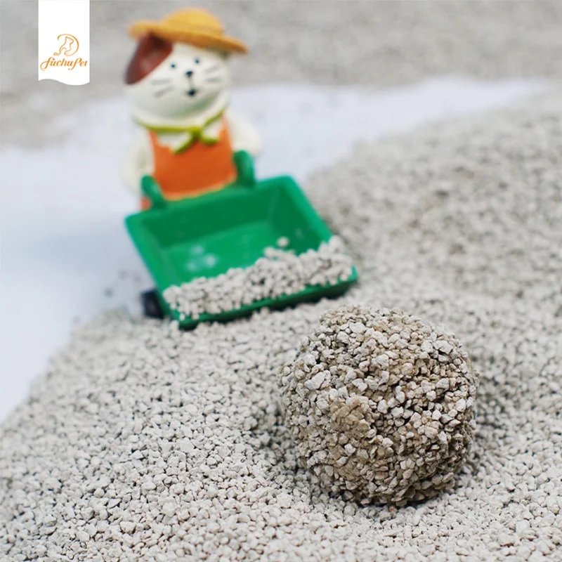 Cat Litter Bentonite Clay Crushed with scent  OEM plastic package