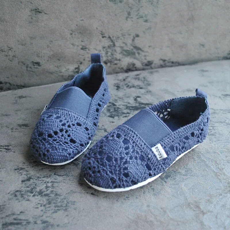 E11-3 Wholesale New Fashion Lace Edge Design Hollow Loafer Kids Shoes  girls sandal shoes 2 dollars per pair