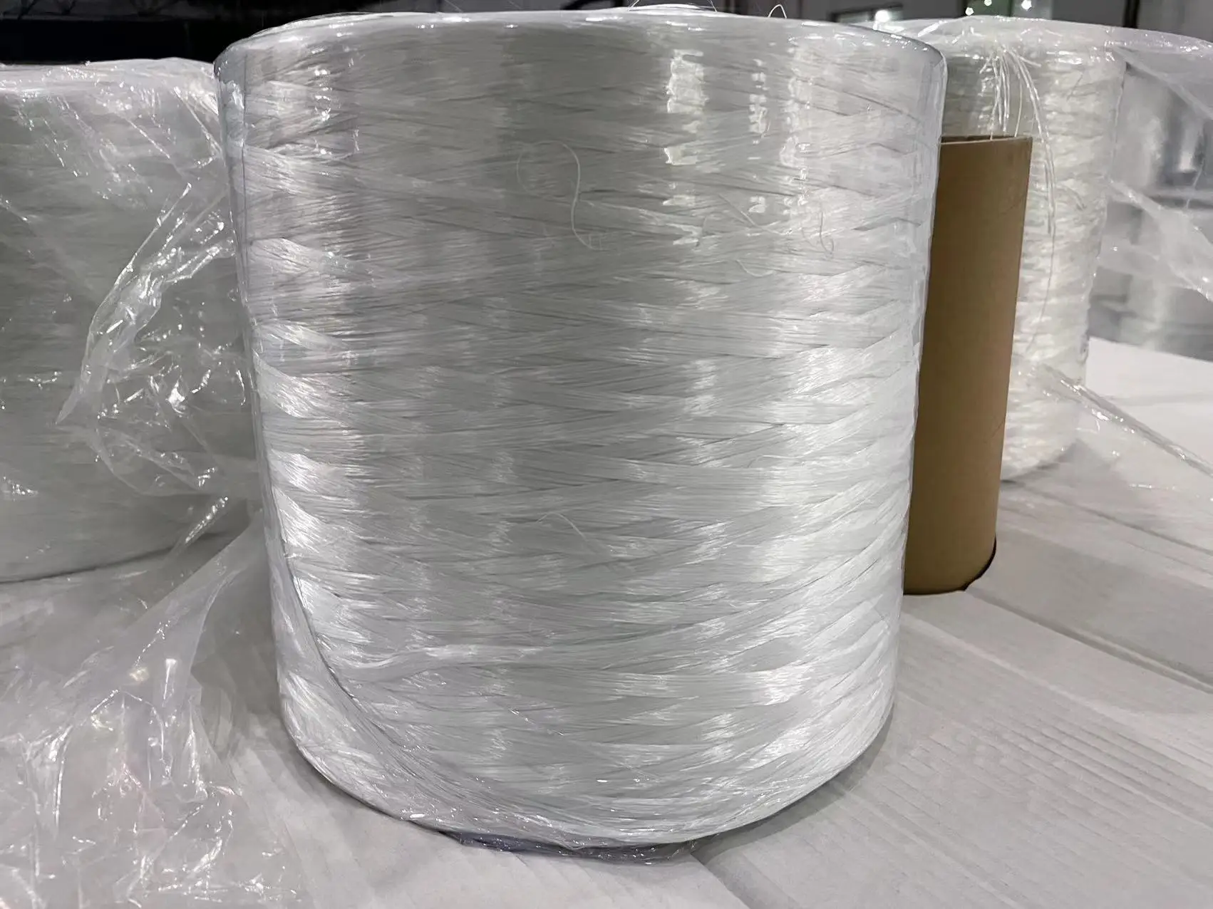 Competitive Price Alkali Free Fiberglass Yarn / Glass Fiber Filament Winding Roving