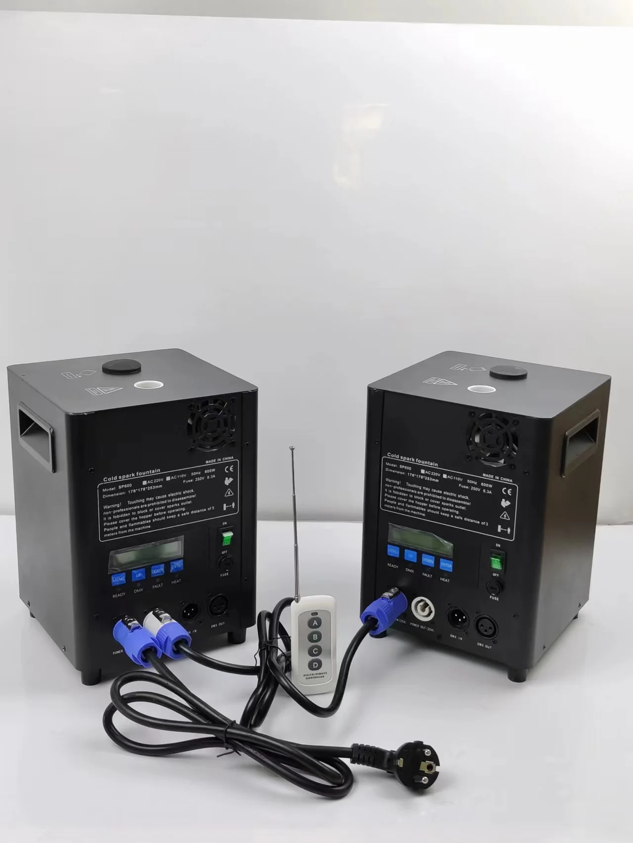 Stage Equipment Cold Spark Machine With Case Cold Fireworks Sparkler Machine 600w for Stage