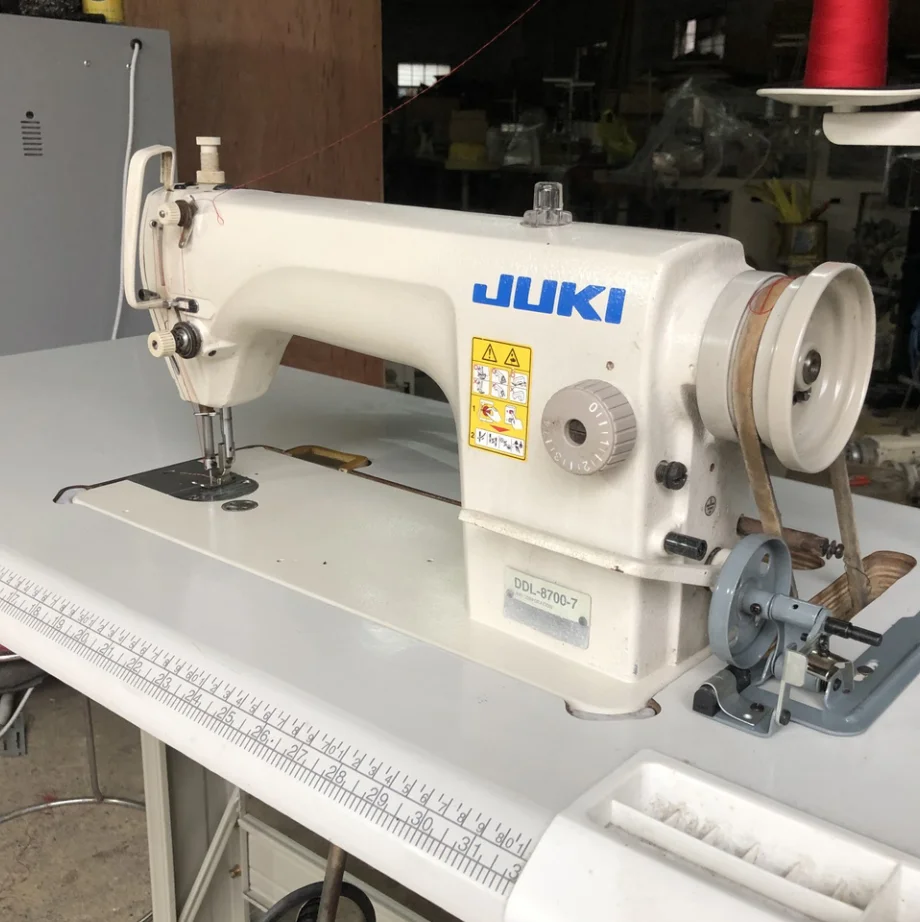  Б/у 80% Новый механический juki-DDL-8700 промышленная швейная машина с фунцкией шитья закрытых