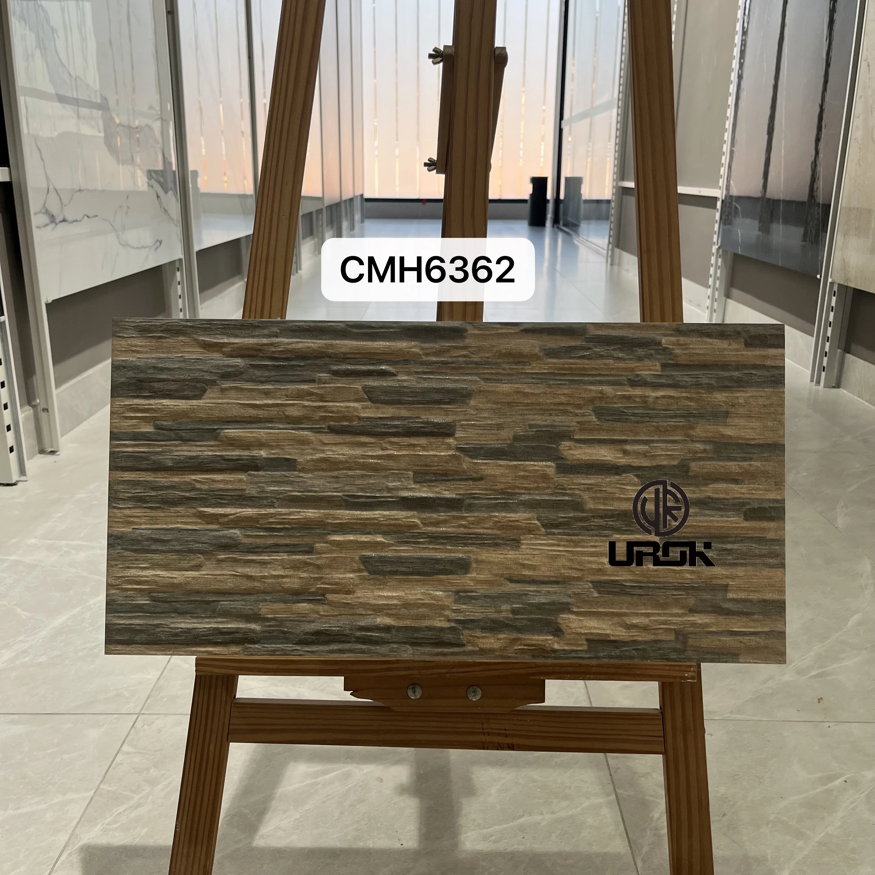 Factory low-priced wholesale retro 300 * 600 antique ceramic tiles suitable for bathroom flooring