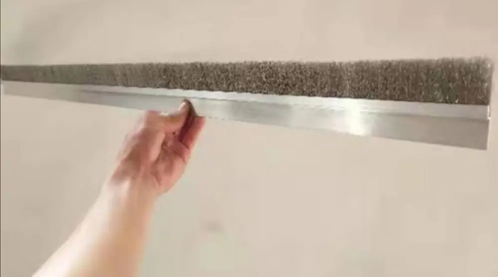 Manufacturer customized aluminum alloy stainless steel wire strip brush