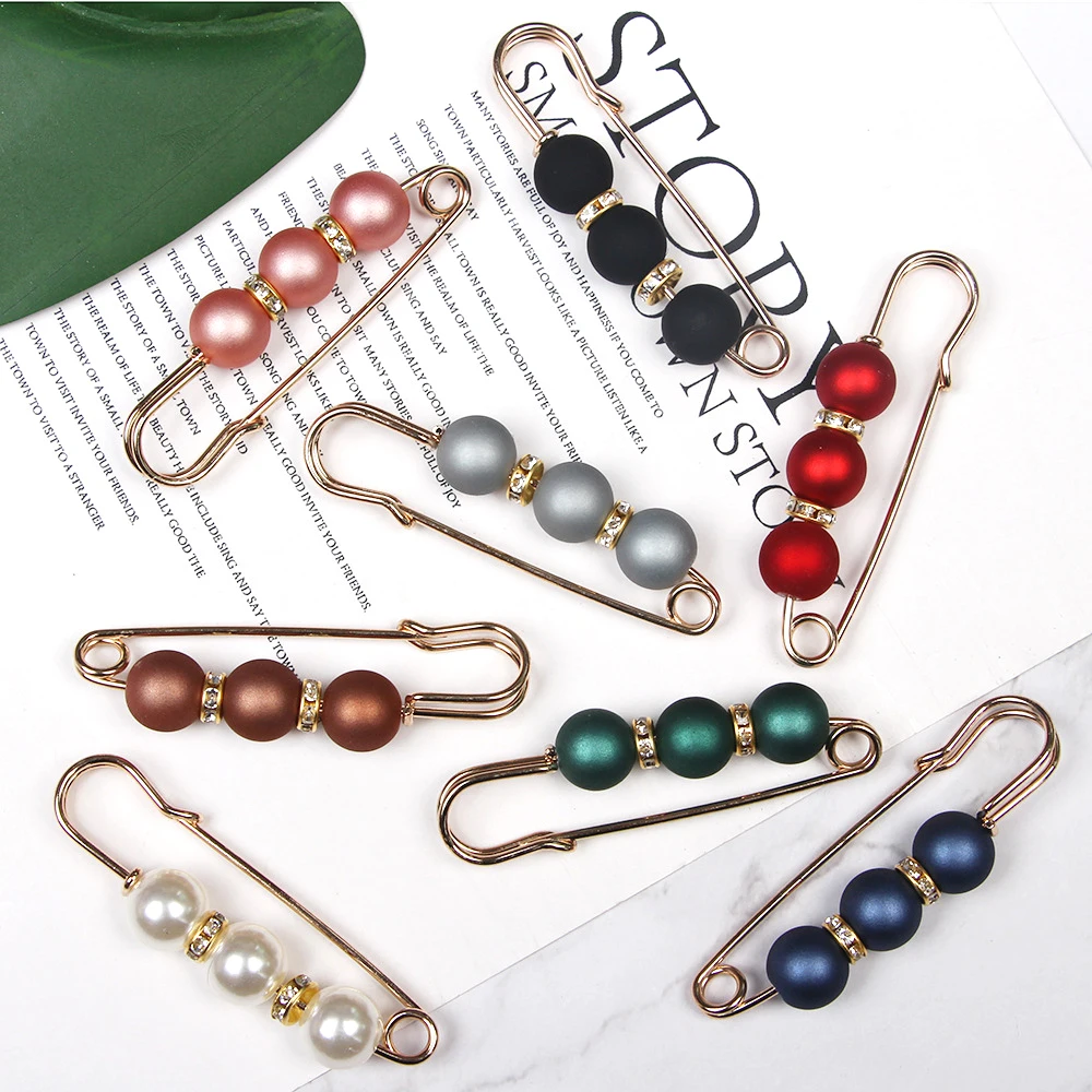Fashion pearl Waist Buckle Fixed Strap Charm Safety Pin Brooch Anti Fall Sweater Cardigan Clip Chain Pearls Brooches Jewelry
