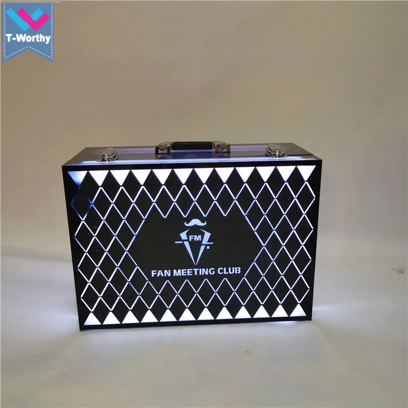 T-Worthy Customized Rechargeable LED Wine Bottle VIP Service Box Light Up Champagne Glasses VIP Carrier Case