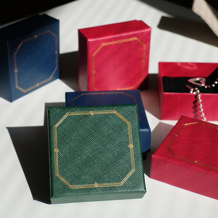 High Quality Red Leatherette Paper Ring Jewelry Box Jewelry Necklace Ring Gift Storage Box