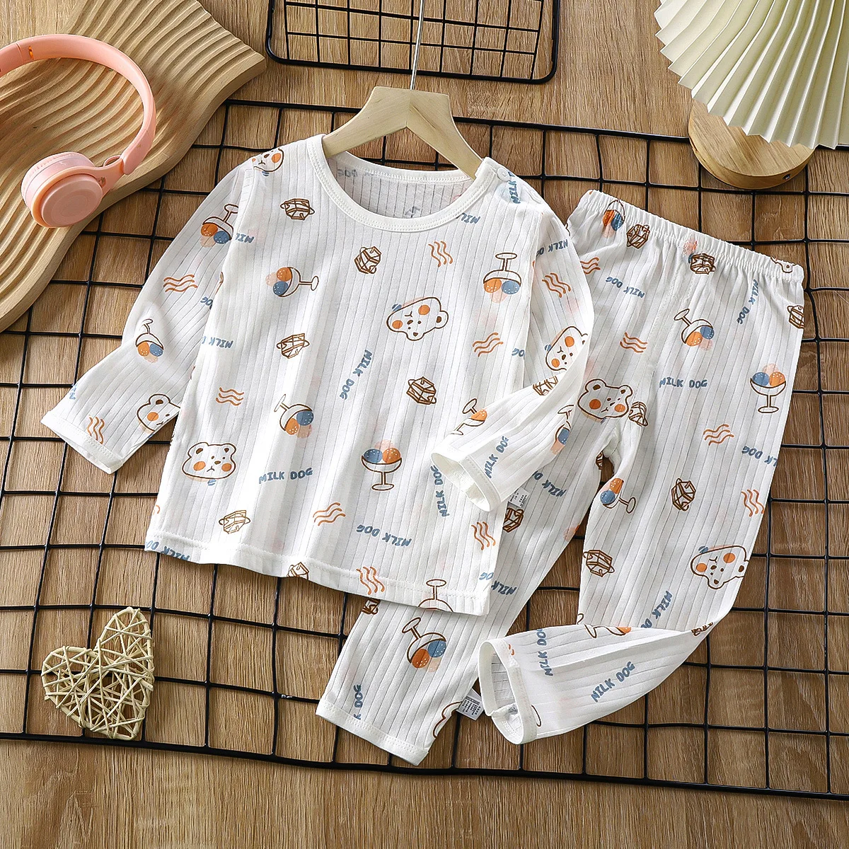 Organic Cotton Long-Sleeved Pajamas Breathable and Cool Baby Clothing for Boys and Girls with Cartoon Pattern for Summer