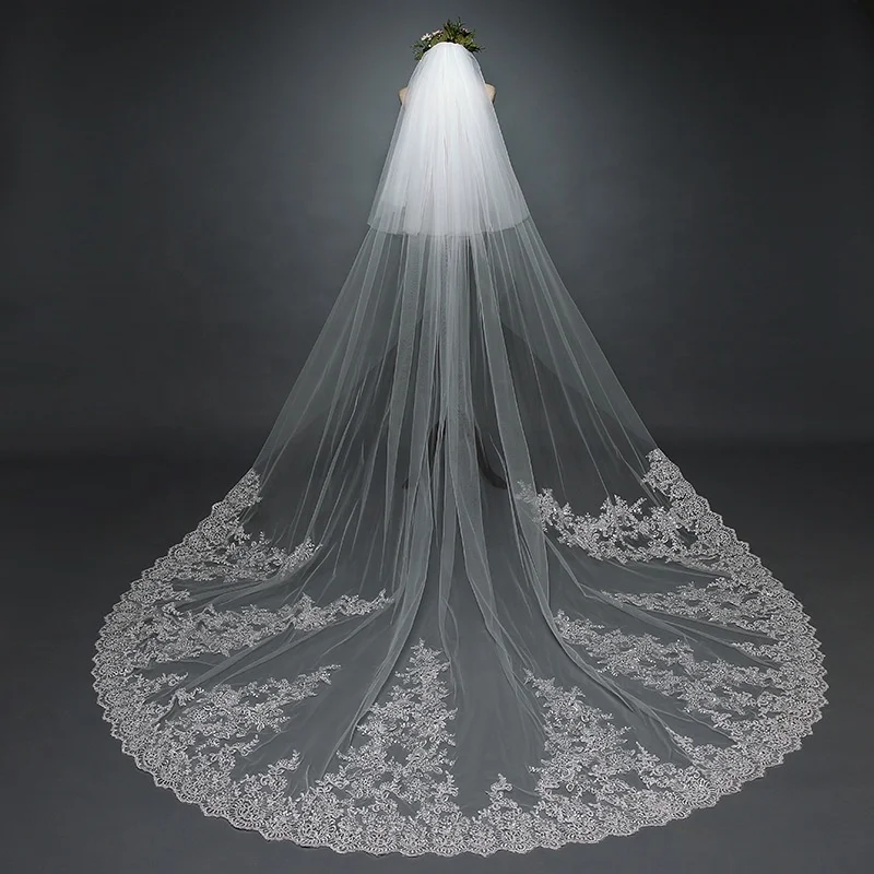 Long Style Big Trailing Lace Trim Wedding Veil Sequined Bridal Veil With Vein DX9028