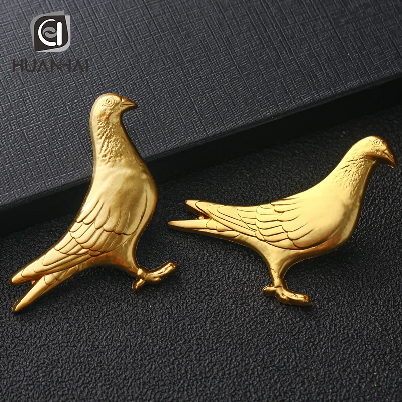 customize 3D pigeon bird animal plating gold shiny metal lapel pin badge brooch